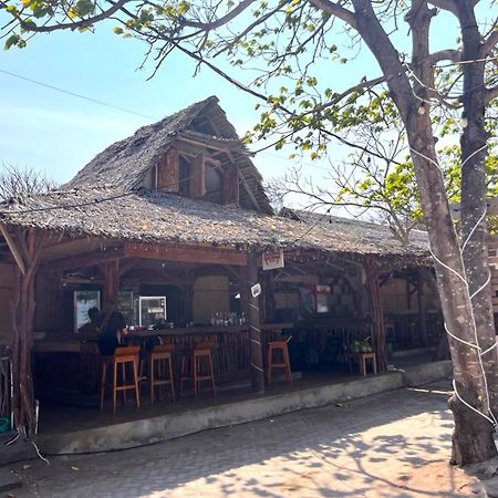 Q'Pelagos Sunset Bungalow Gili Trawangan Exterior foto
